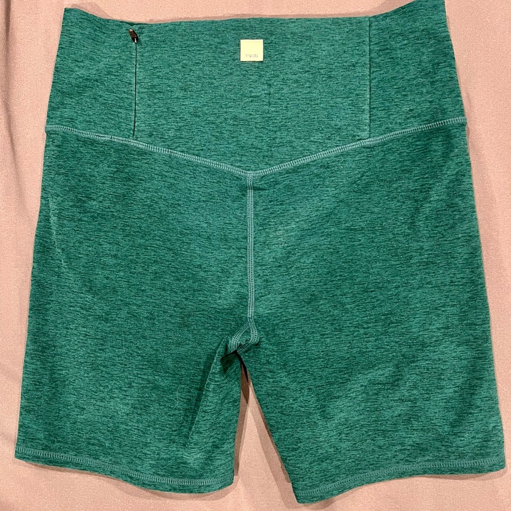 Vuori Women’s Shorts Large